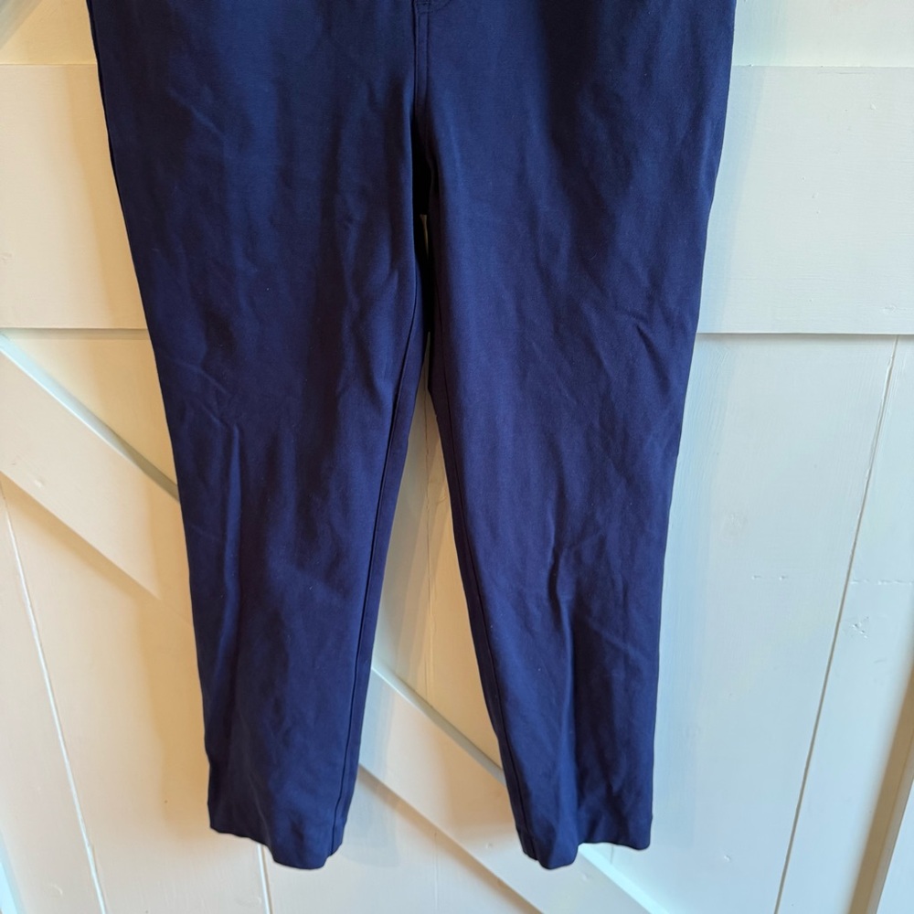 Chico's Ponte Knit Ankle Pants Navy Blue Pull-On Elastic Waist Size 1 (8-10) - Picture 3 of 12